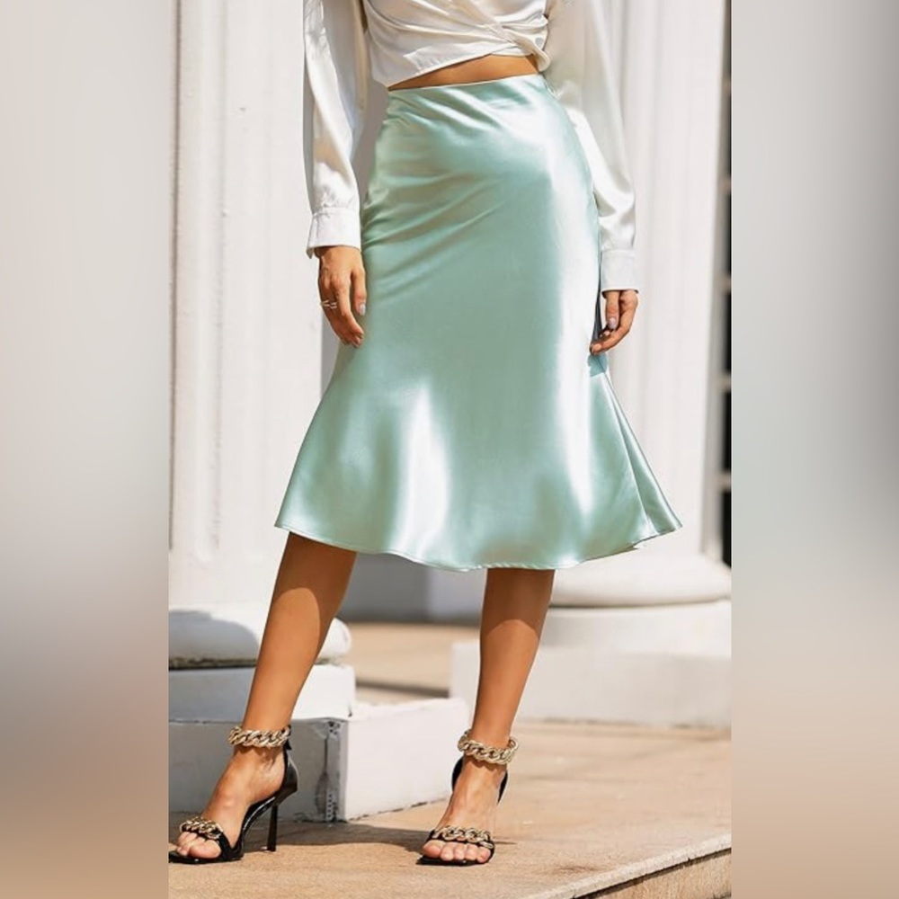 NWT! Alcea Rosea Green, Satin, Midi Skirt, XL